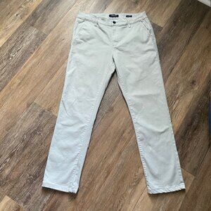 Kenneth Cole Men’s Slim Fit Chino Pants 32x30 Tan “Your Day” Style mid rise